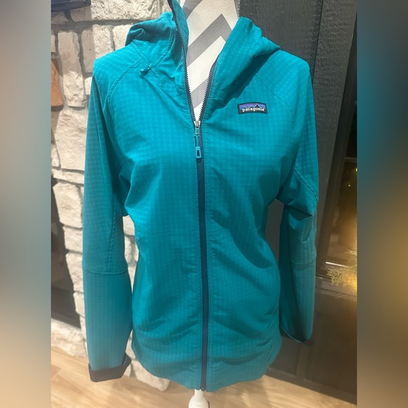 Patagonia Women’s R1 TechFace Hoodie Zip Jacket Mako Blue Grid. SIze XL - Picture 3 of 5
